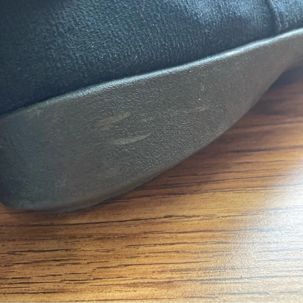 5/$15 NWOT Black Faux Suede Boots 9